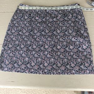 Banana Republic Factory Skirts - Banana Republic Floral Mini Banana Republic Factory Skirts - Banana Republic Floral Mini